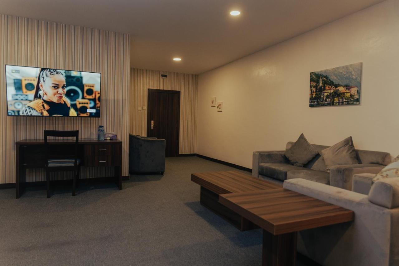 Sinclair Lake Chad Abuja Exterior photo